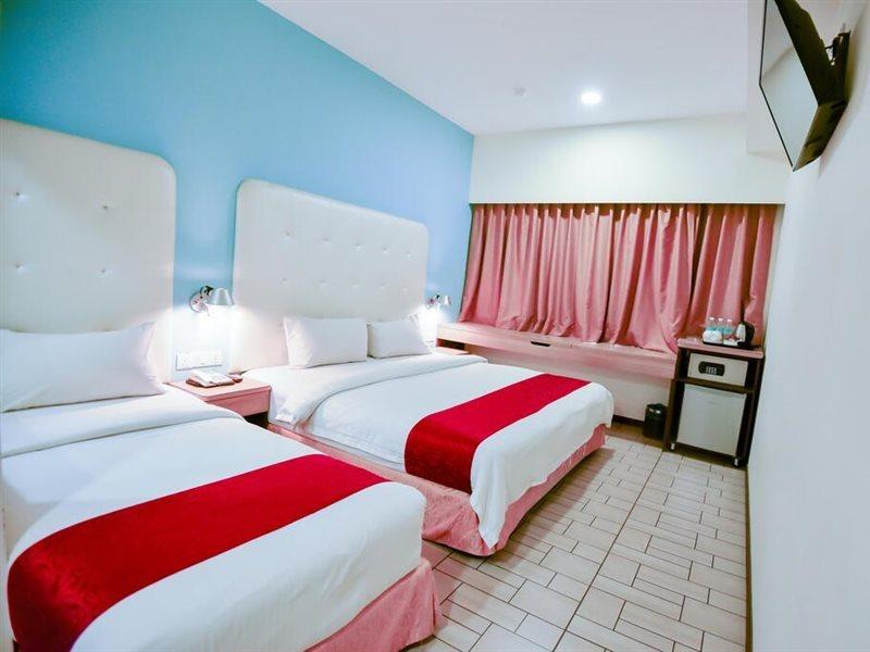 Lumut Suites Buitenkant foto