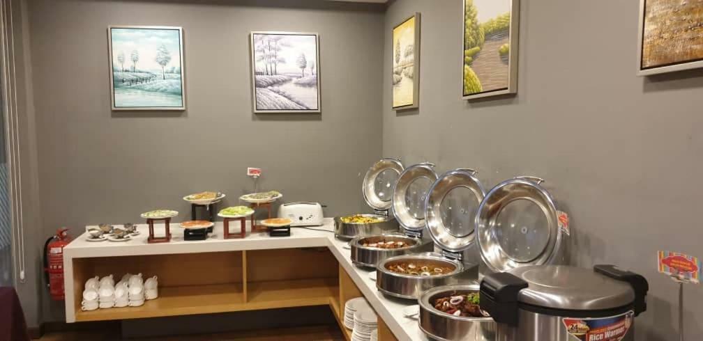 Lumut Suites Buitenkant foto