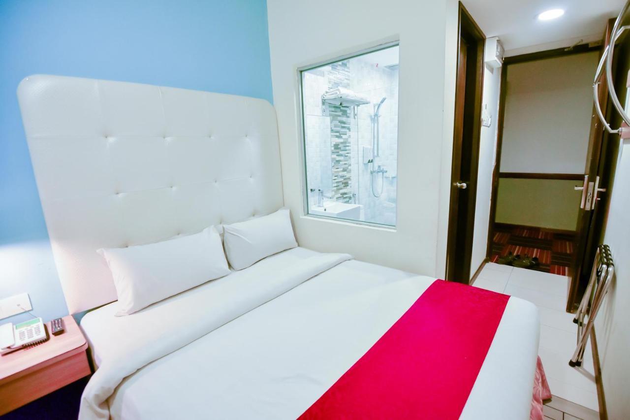 Lumut Suites Buitenkant foto