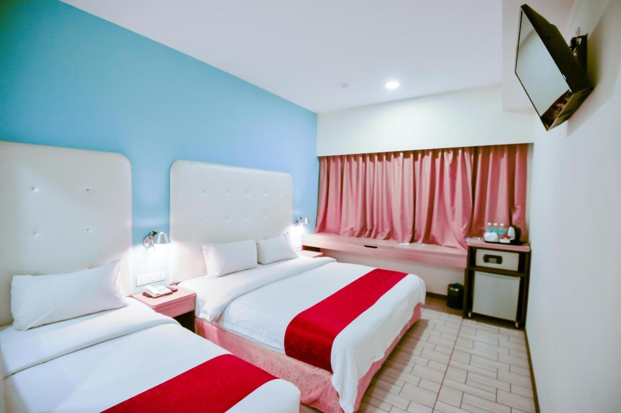 Lumut Suites Buitenkant foto