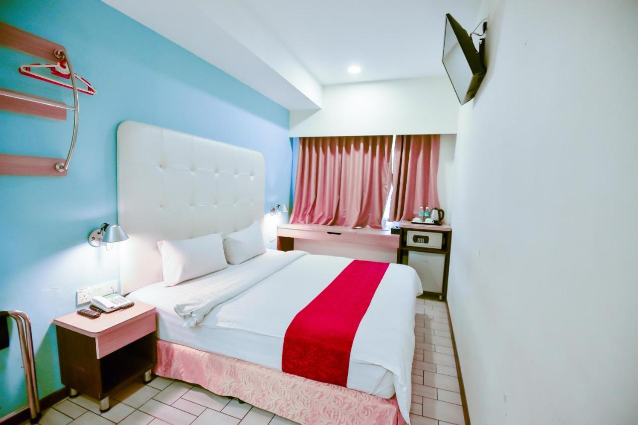 Lumut Suites Buitenkant foto